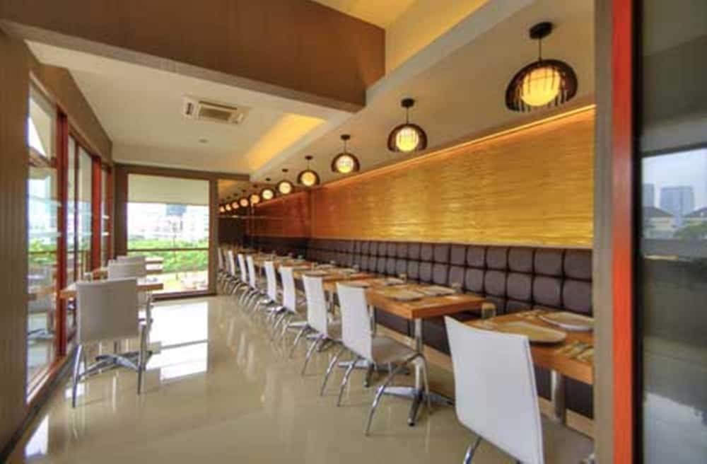 拉苏纳大厦酒店 雅加达 外观 照片